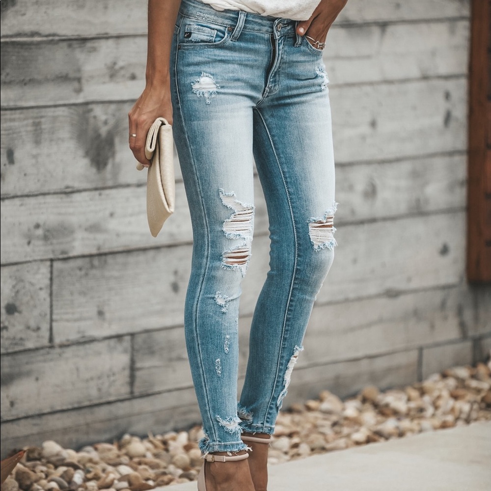 Vici Austin Distressed Skinny